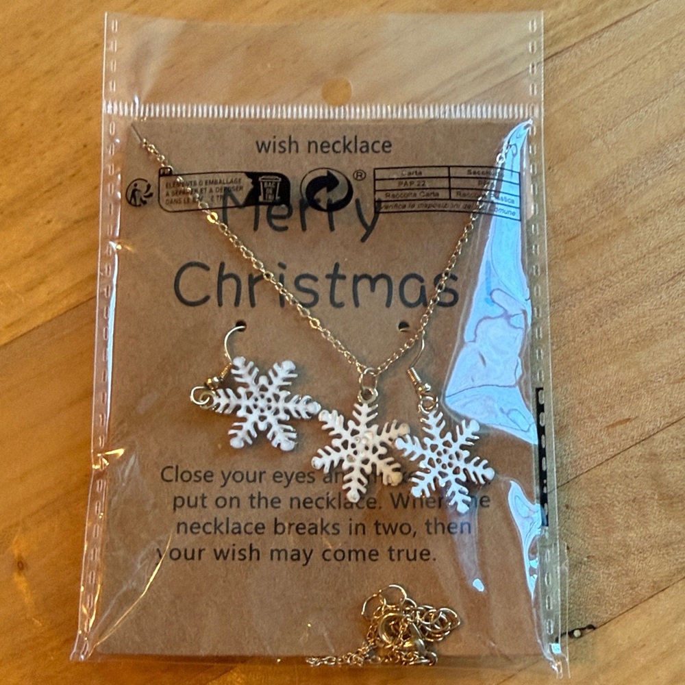 Gold Snowflake Necklace